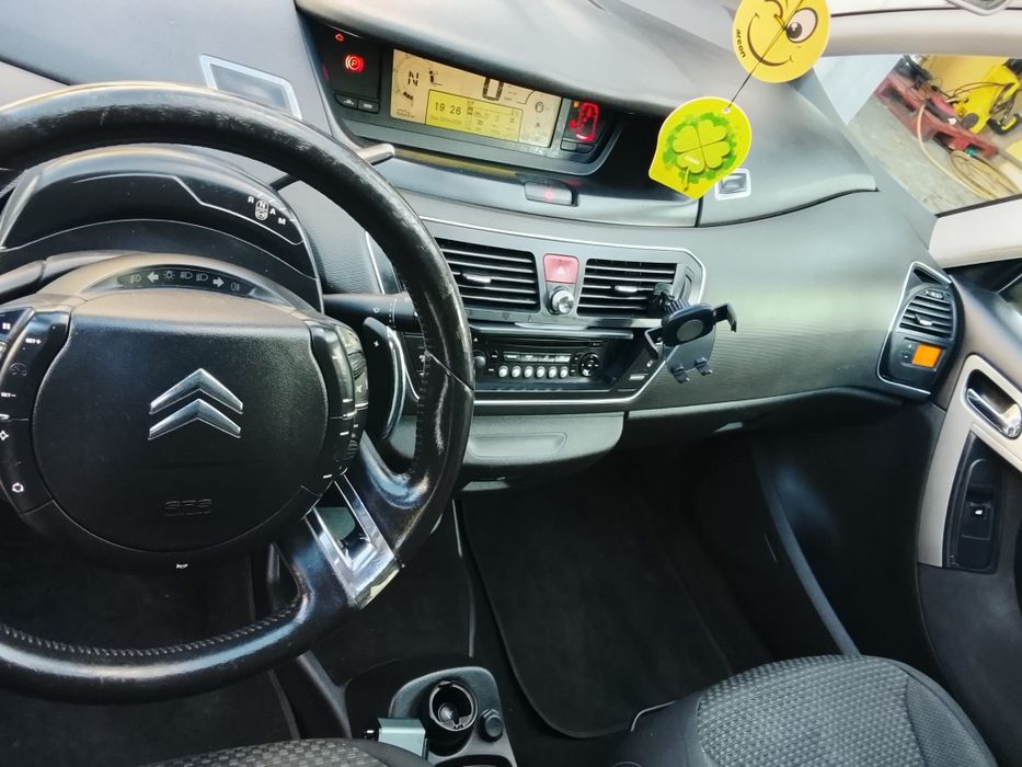 C4 picasso 2010 com reserva de propriedade!