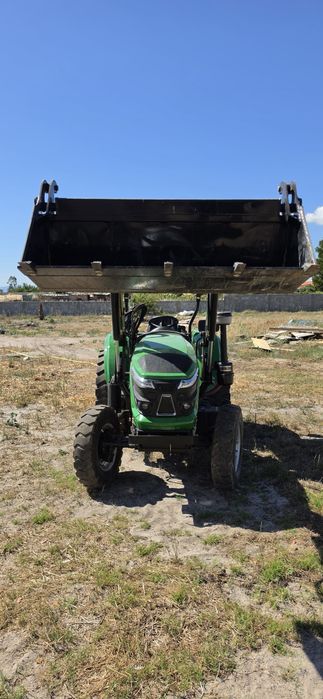 Vendo Trator 40cv com 10h de trabalho