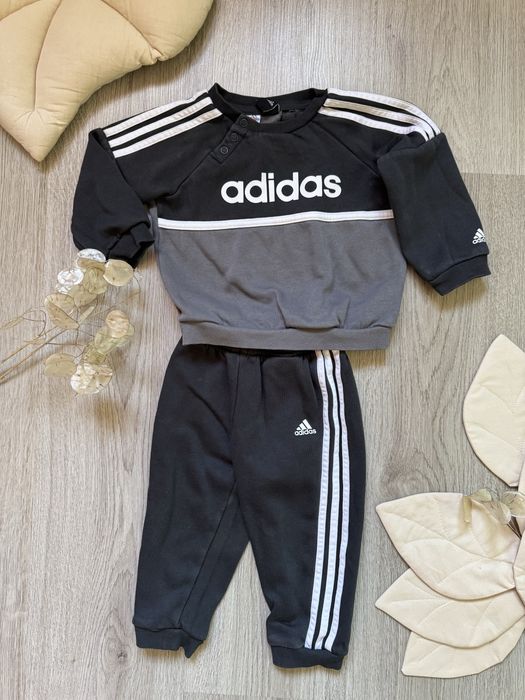 Спортивний костюм Адідас 80 р(9-12м)