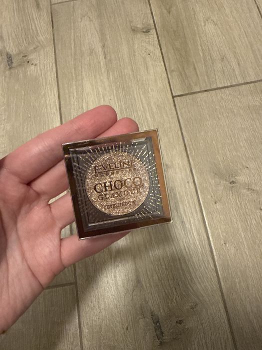 Eveline cosmetics choco glamour cień do powiek błyszczący