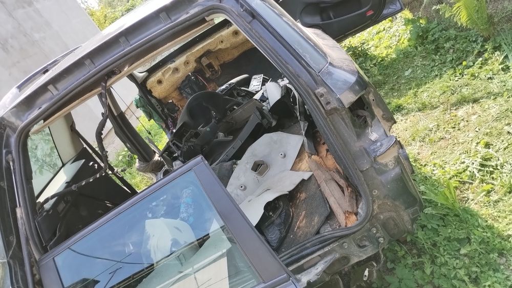 Передня пасажирська дверка Fiat stilo multiwagon 1,9 jtd 2005 р