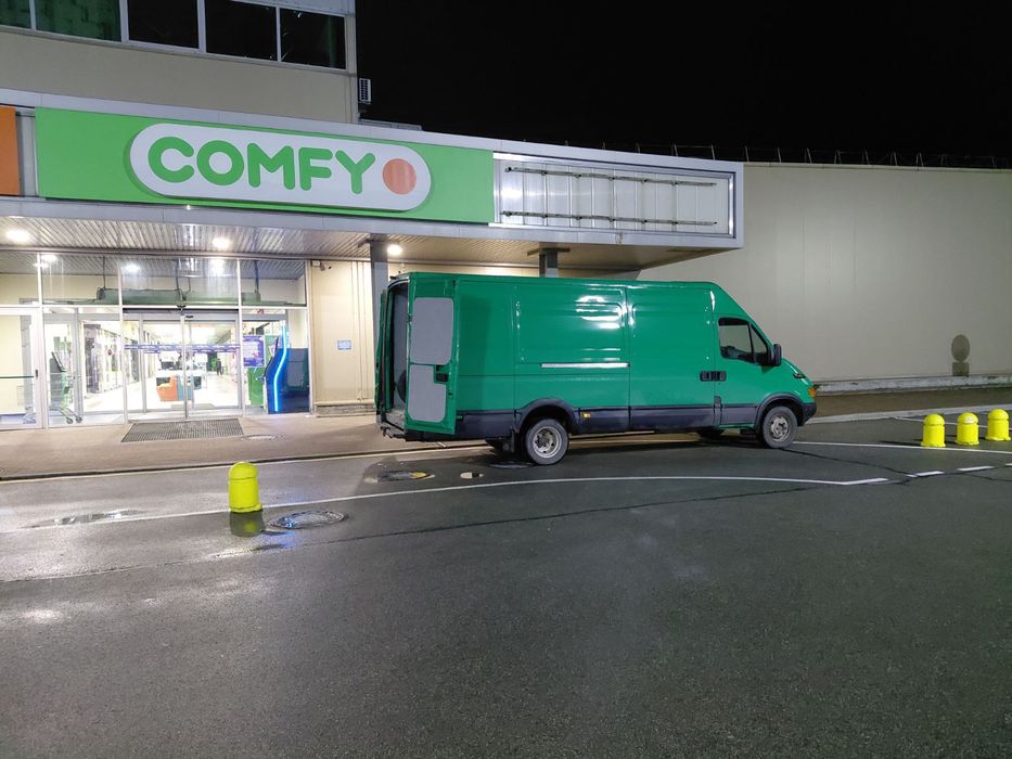 Контейнери, вивіз буд сміття, вантажники