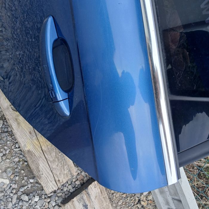 Drzwi lewy tył Audi a4 b8 sedan