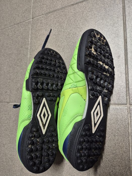 Buty piłkarskie UMBRO rozmiar 45, korki na orlik, sztuczną trawę