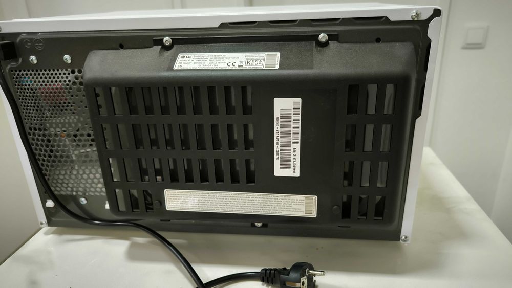Microonda LG 25L MH6535GDH
