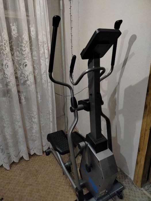 Орбітрек Fitlogic E110