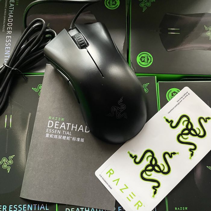 Геймерская мышка Razer Deathadder Essential