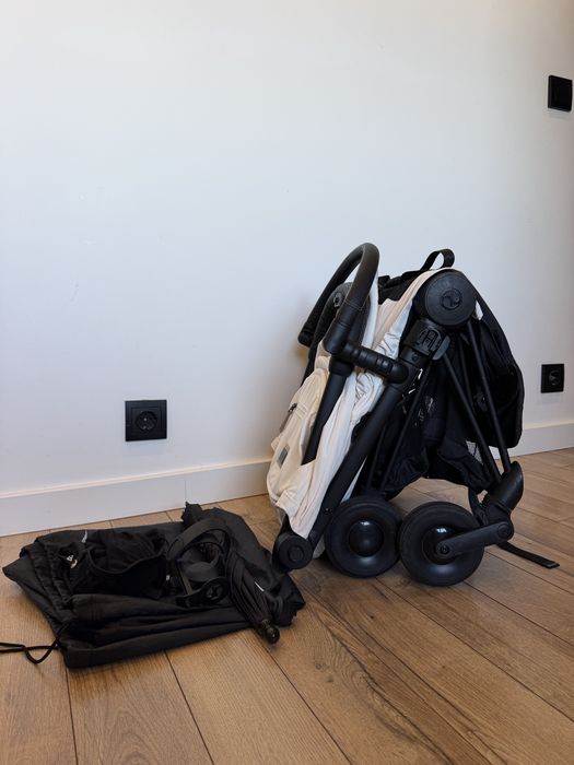 Cybex Coya Platinum off White повний комплект (бампер/сітка/підстаканник/парасоля)+чохол в подарунок !Окремо нічого не продається!