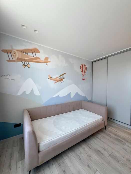 Продаж сучасного та затишного котеджу