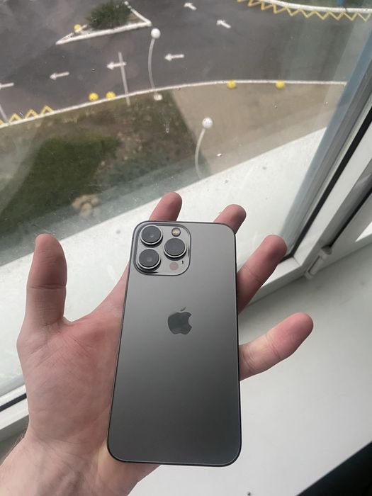 Iphone 13 pro в хорошем состоянии