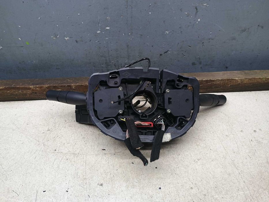 Przełącznik Zespolony Renault Megane II 61.835.909