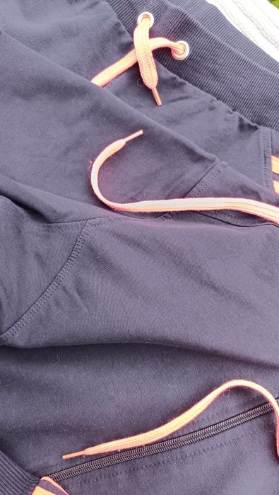 Dres Adidas, super stan!