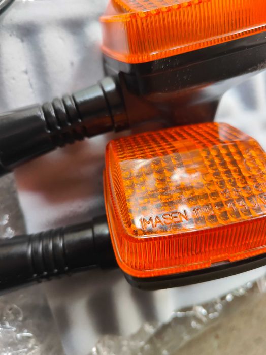Piscas originais Yamaha XT600 3TB
