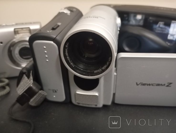 Відеокамери фотоапарат все одним лотом