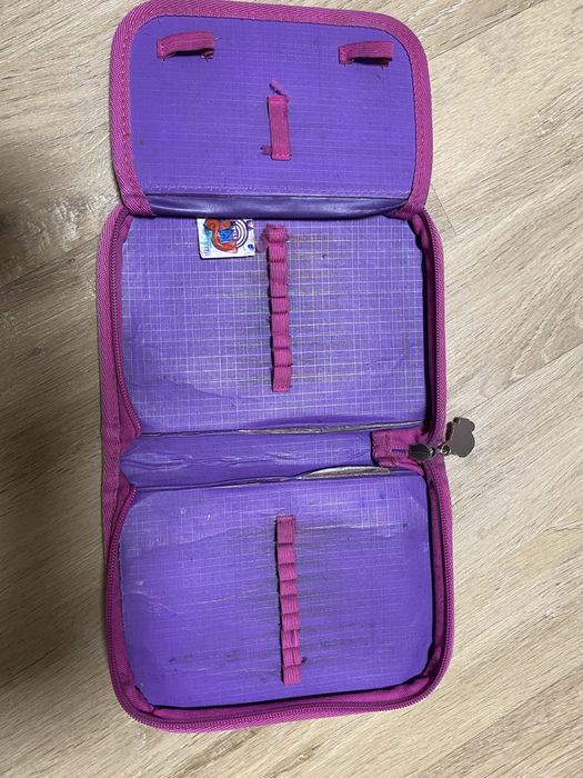 Отдам пенал бесплатно