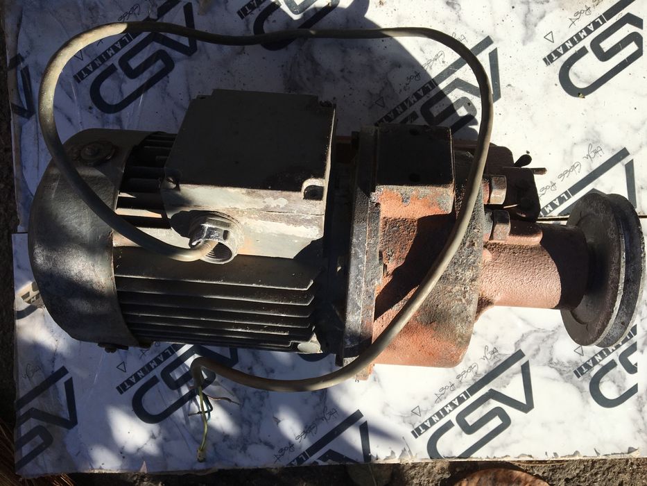 Эл Привод промышленной швейной машинки с редуктором: 275 грн. - Швейні ...