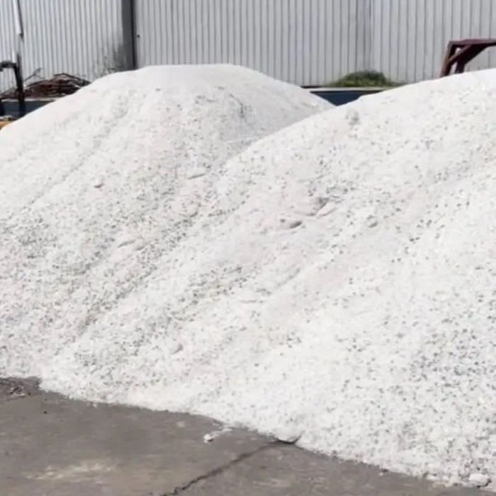 Сіль технічна та піщано-сольова суміш для посипки доріг