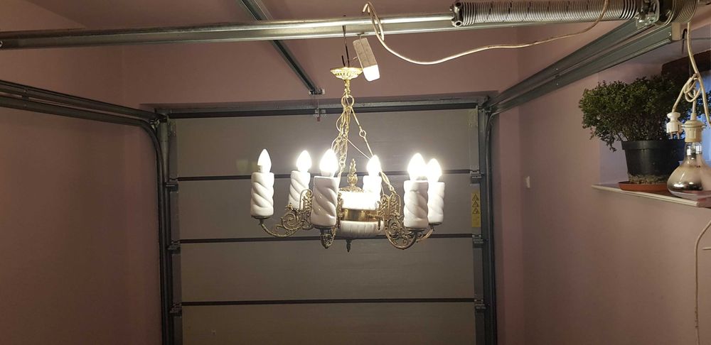 Żyrandol retro do salonu