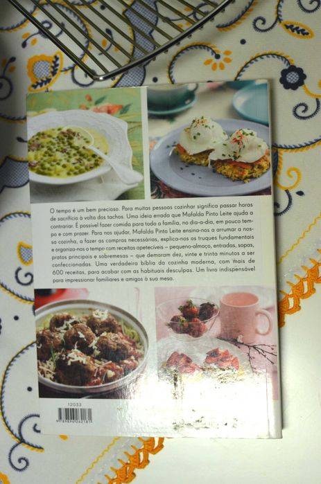 "Cozinha Para Quem Nao Tem Tempo" - Pinto Leite .Portes Incluídos