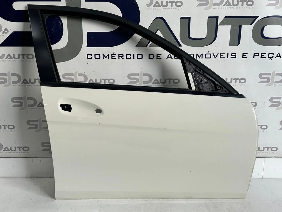 Porta Frente / Trás Direita / Esquerda - Mercedes C (W204)