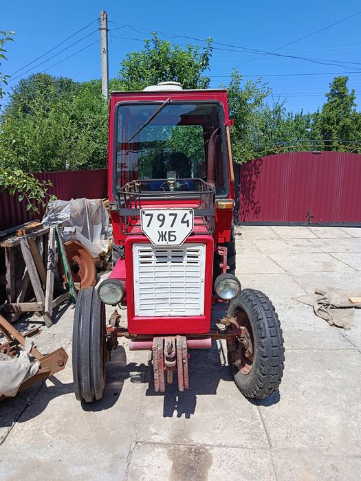 Продаж,обмін на менший трактор,міні трактор