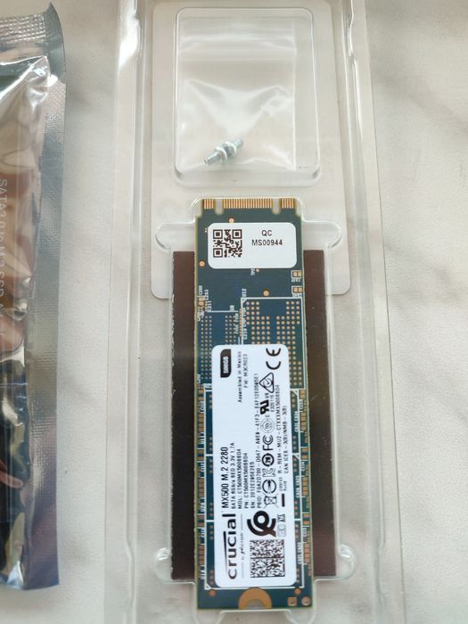 Dysk SSD Crucial MX500 500GB m.2 SATA + adapter m.2 SATA na SATA III.