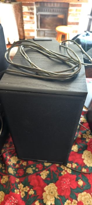 2.1 Colunas Activas e Subwoofer: Edifier r2750db + Mivoc Hype 10g2 + Suportes