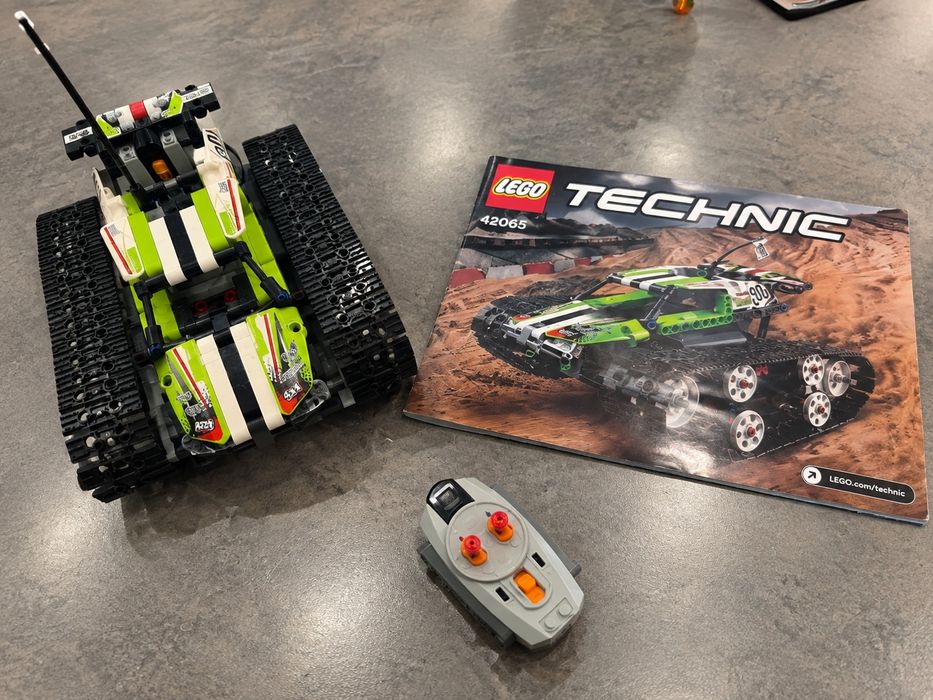 LEGO technic 42065 rozłożone kompletne