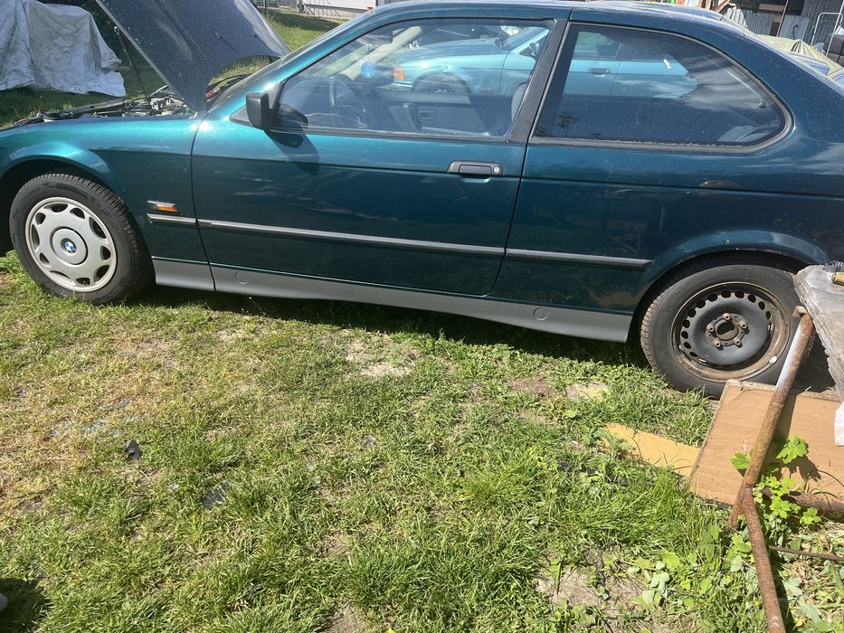 Sprzedam części bmw e36 compact DO PONIEDZIALKU POŹNIEJ IDZIE NA ZLOM