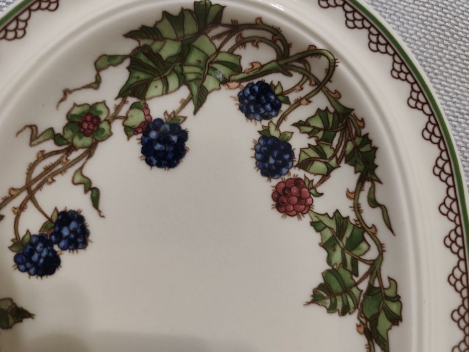 Блюдо Goebel Brombeere (Ежевика).