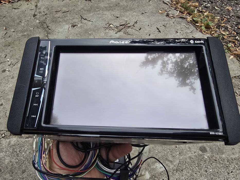 Idealne jak nowe Radio do samochodu  2din Pioneer mvh-a210bt  komplet + akcesoria