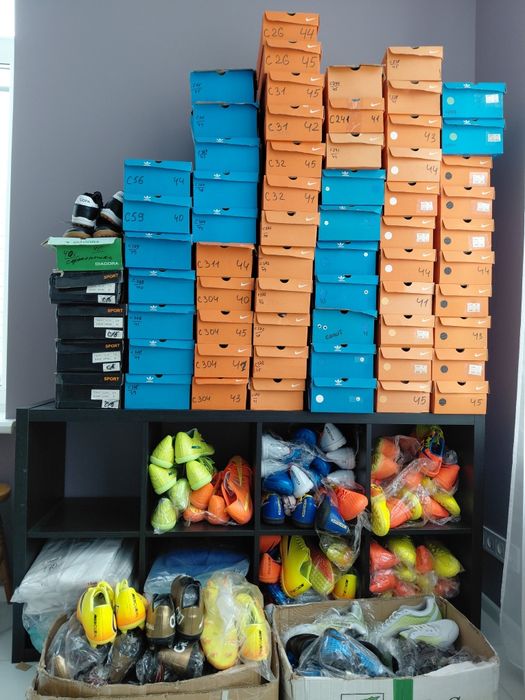 Сороконіжки Футзалки Бутси