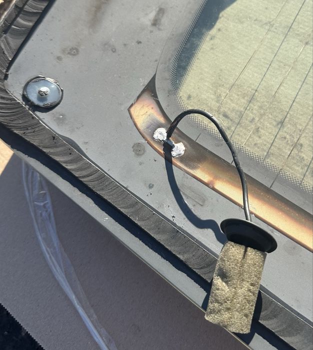 Скло багажника двері 3/5-ї задньої (ляди) Nissan X-Trail T30