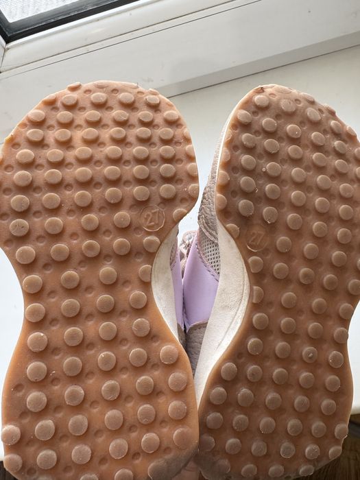 Кросівки на дівчинку