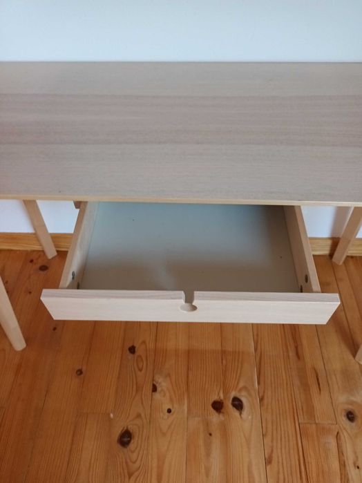 Secretária Madeira Ikea Nova