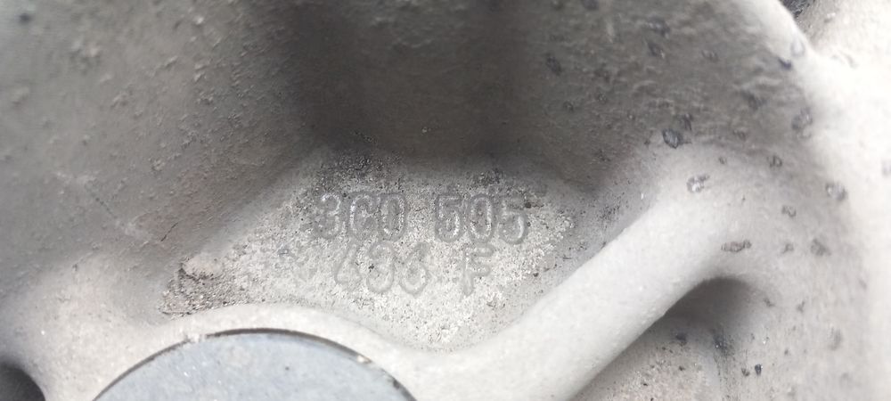 Manga de eixo trás direita SKODA Octavia I Hatchback (1U2)
