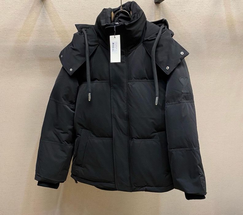 Продам Пуховик Amy