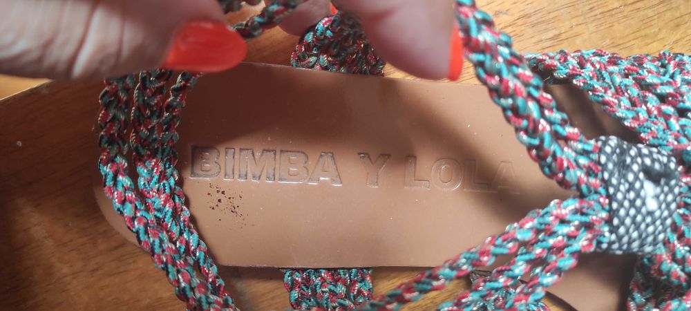 Originais sandálias de corda da marca Bimba Y Lola, n. 38