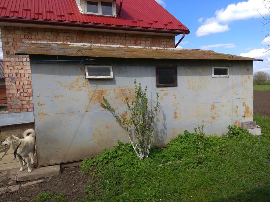 Гараж. Ціна договірна.