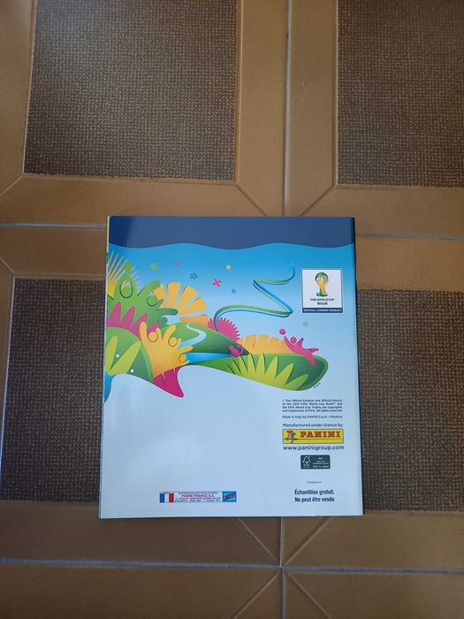 Caderneta vazia Brasil 2014