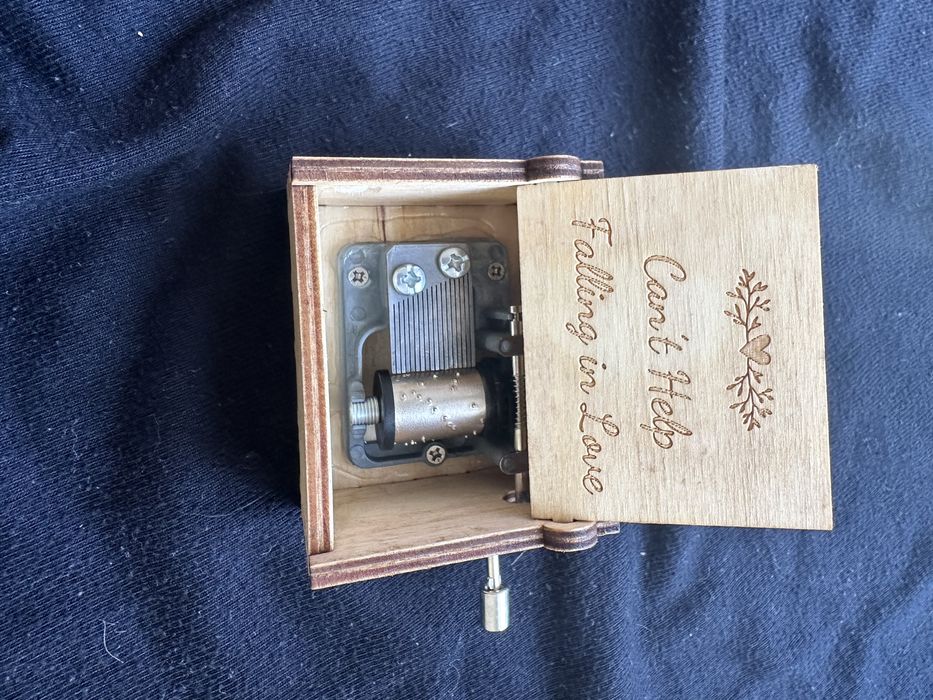 Music Box64862384994307123