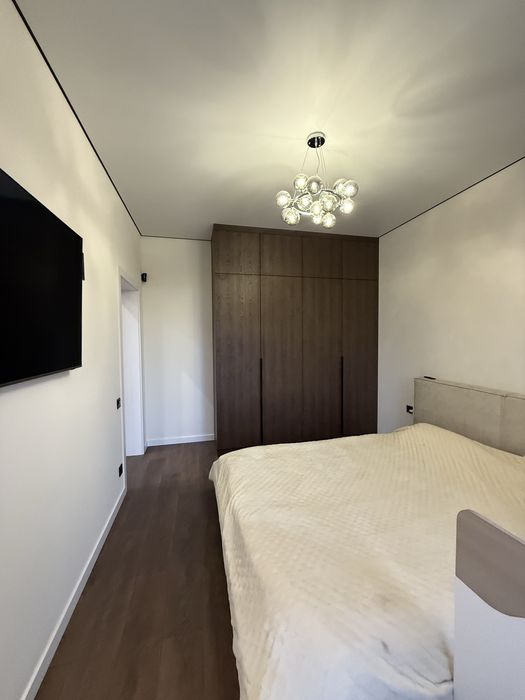 Продаж будинку з дизайнерським ремонтом та меблями у с.Боратин