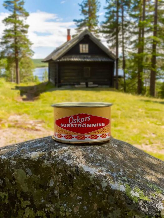 Oskars Сюрстремінг, Консерва Surströmming (Сюрстрёмминг / Сюрстреминг)
