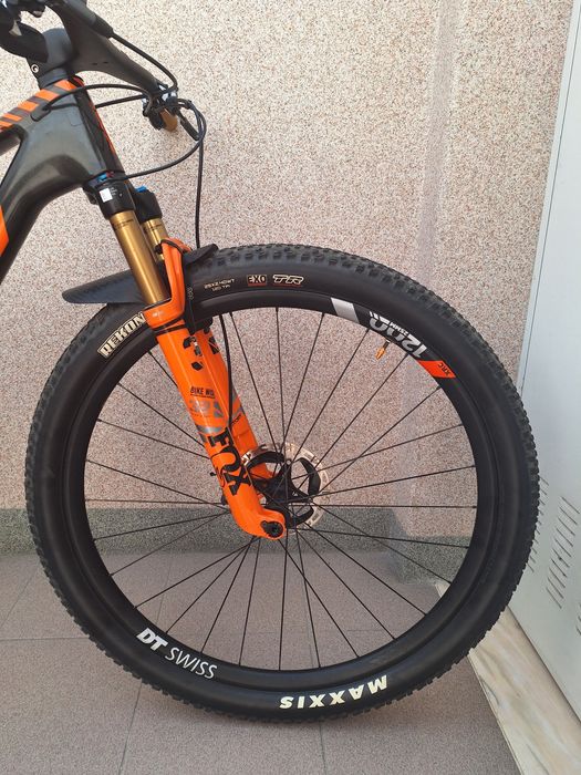 KTM Scarp MT Exonic (full carbono) - 9,5kg