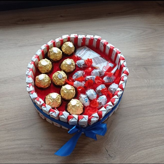 Tort z czekoladek