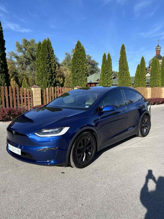 Tesla Model X 2022 року