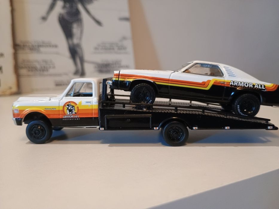 Greenlight 1:64 Chevrolet c30 I chevelle laguna