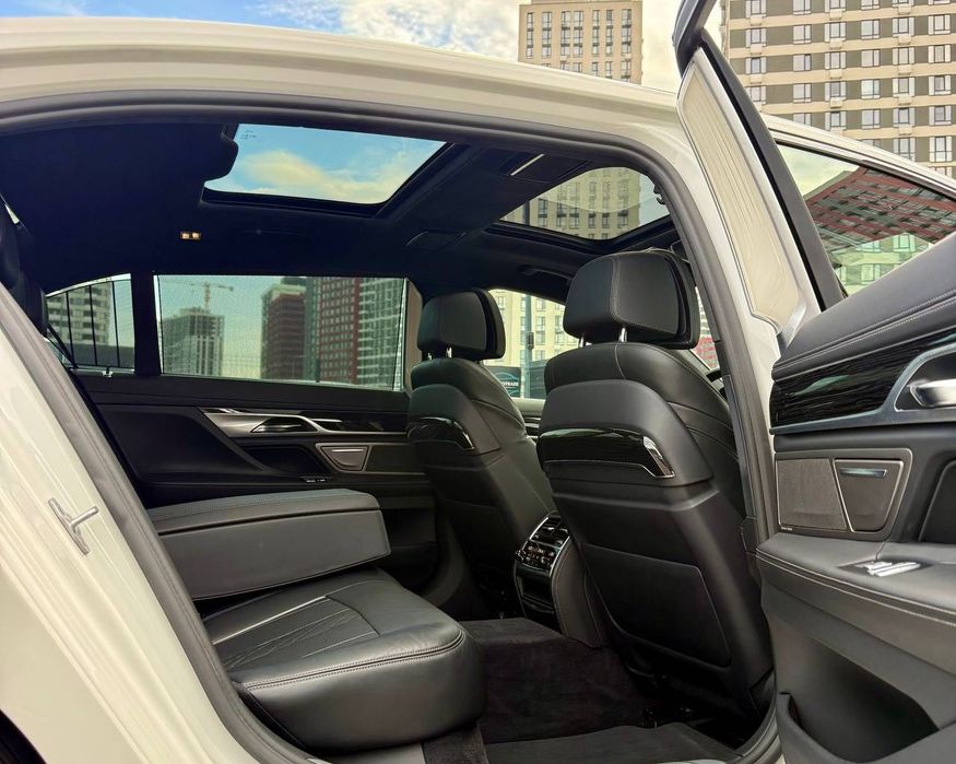 Продаж BMW 750LI