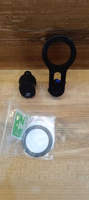 NOWY Uchwyt magnetyczny samochodowy na telefon