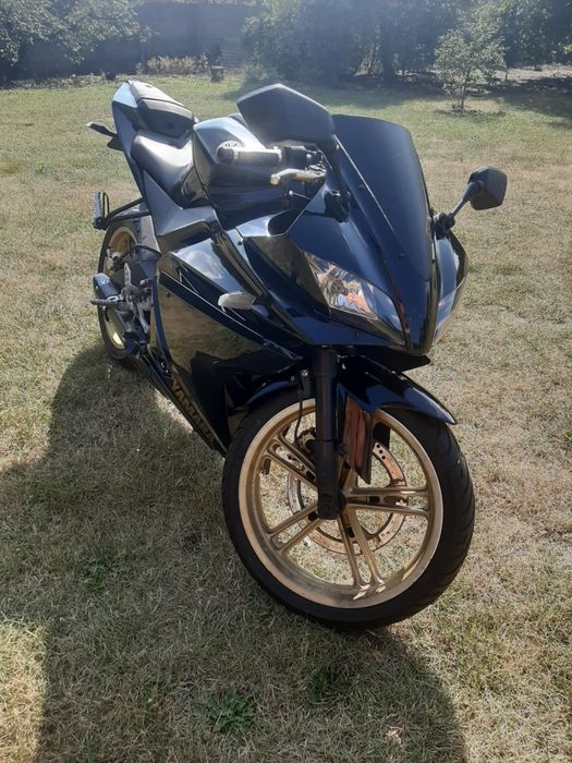Yamaha YZF - R125